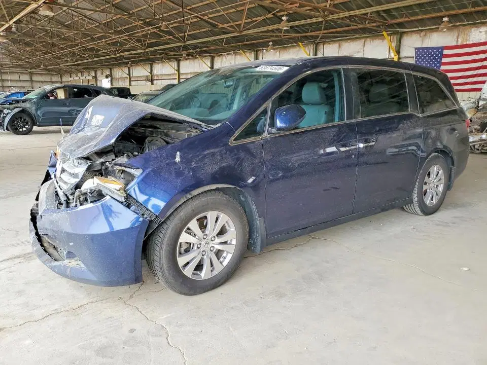 5FNRL5H61EB137106 — 2014 Honda Odyssey, передняя часть, фото до ремонта