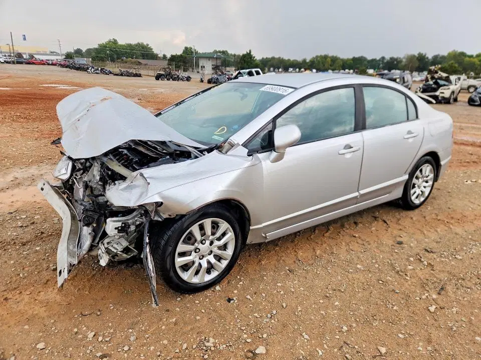 19XFA1F5XBE037177 — 2011 Honda Civic, Передняя часть, фото до ремонта