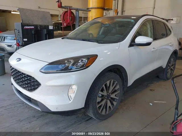 2020 Ford Escape Titanium VIN 1FMCU9J9XLUB52072 фото 2