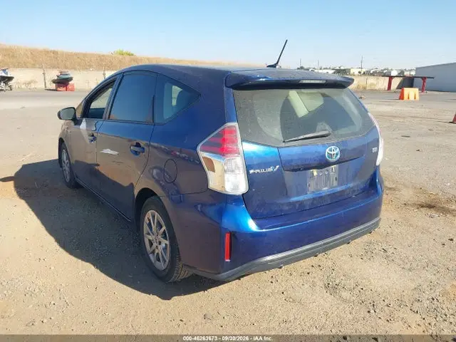 2015 Toyota Prius V Three VIN JTDZN3EUXFJ026310 фото 3
