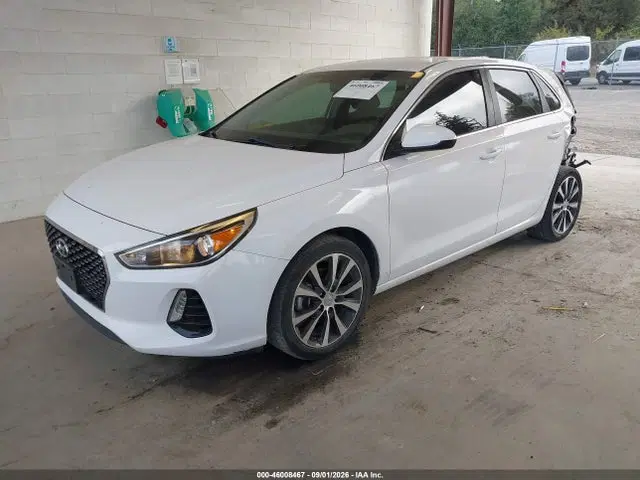 2018 Hyundai ELANTRA GT VIN KMHH35LE3JU068264 фото 2