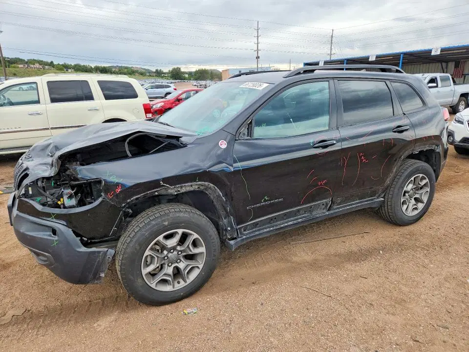 1C4PJMBX4ND554753 — 2022 Jeep Cherokee, передняя часть, фото до ремонта