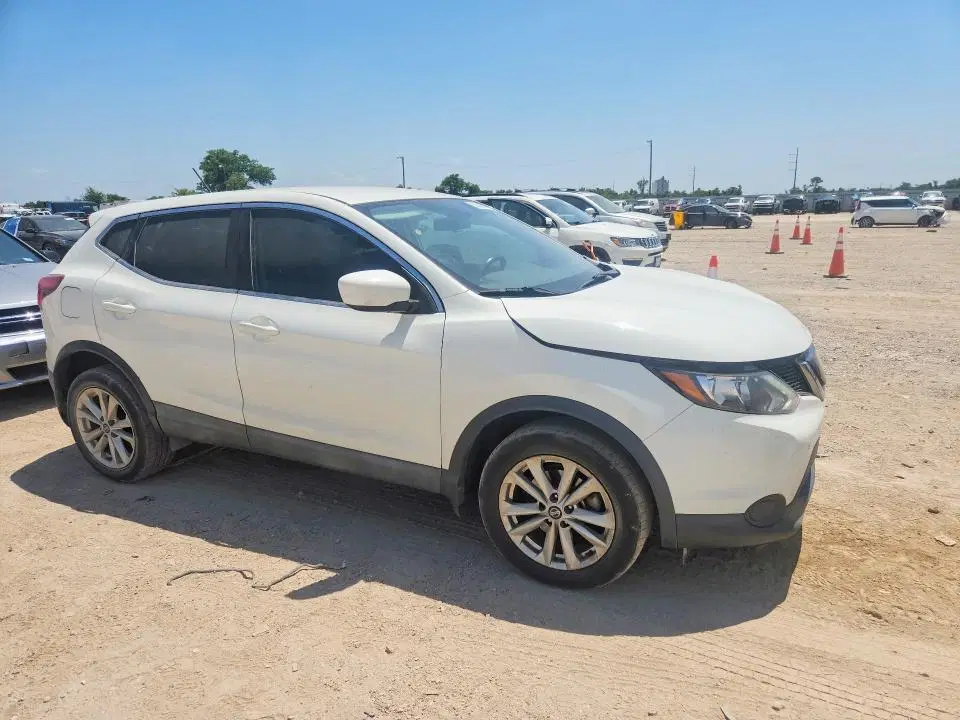 2019 NISSAN ROGUE SPORT VIN JN1BJ1CP8KW232630 фото 4