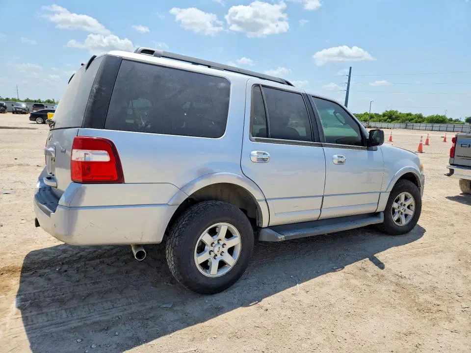 2011 FORD EXPEDITION VIN 1FMJU1J51BEF55291 фото 3