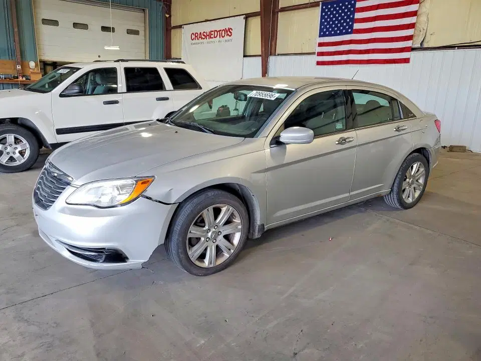 1C3CCBBB8CN298940 — 2012 Chrysler 200, Задняя часть, фото до ремонта