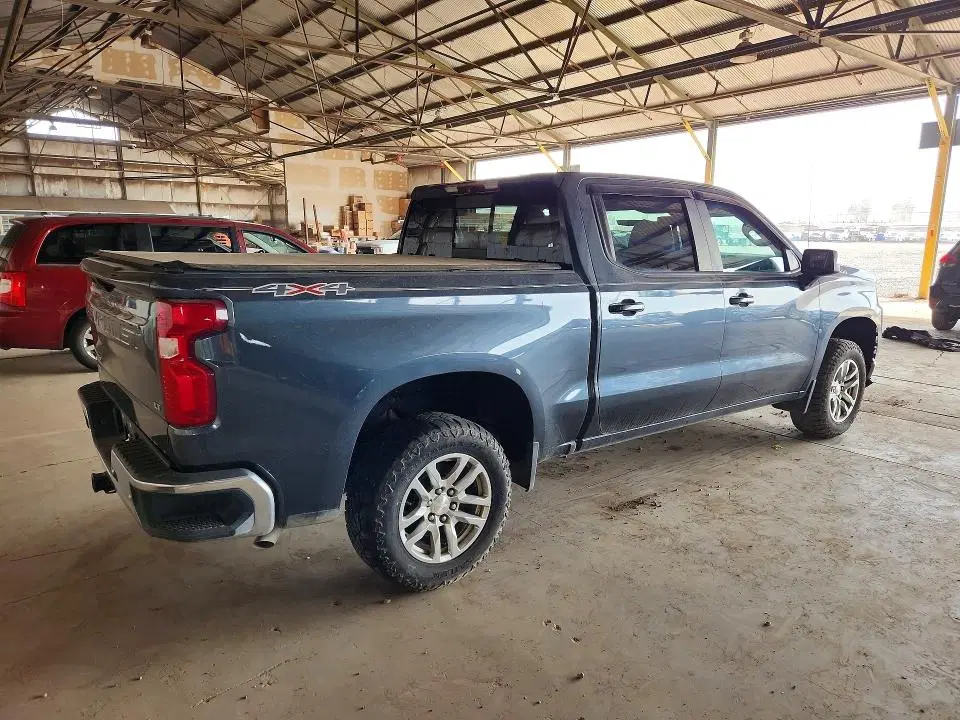 2020 Chevrolet Silverado VIN 3GCUYDET3LG166856 фото 3