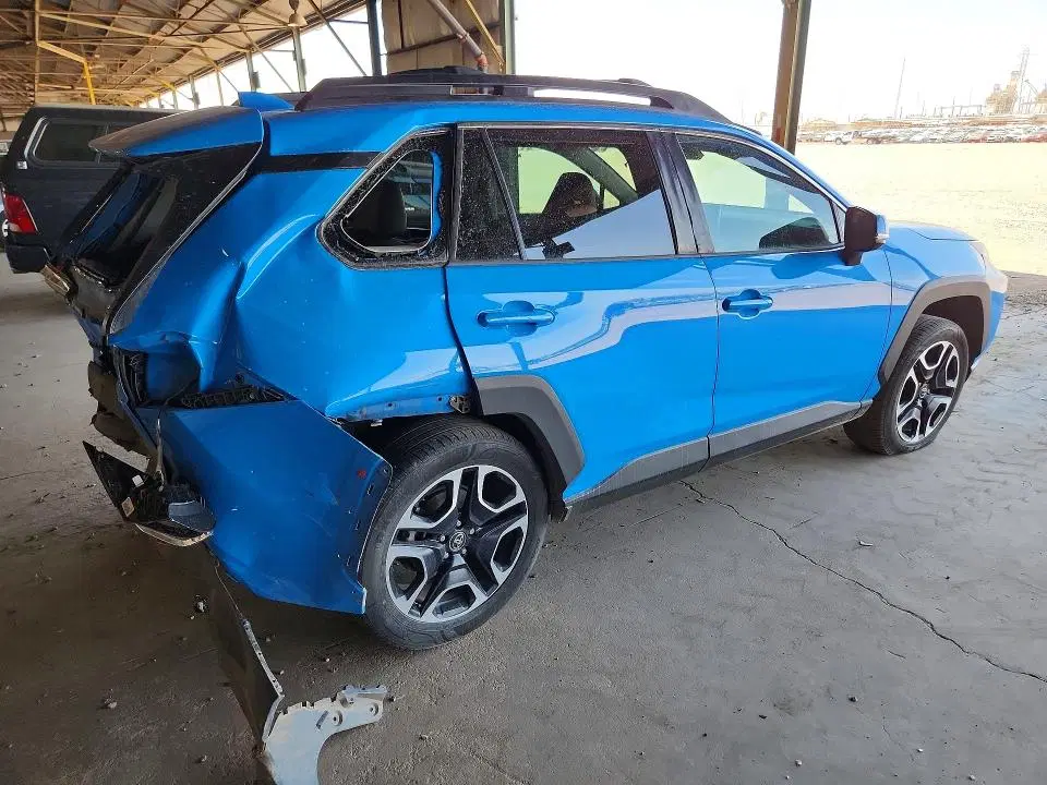 2019 Toyota RAV4 VIN 2T3J1RFV2KC001515 фото 3