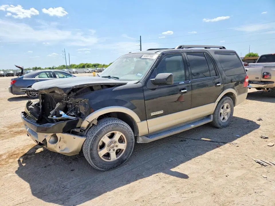 1FMFU17588LA55095 — 2008 Ford Expedition, FRONT END, фото до ремонта