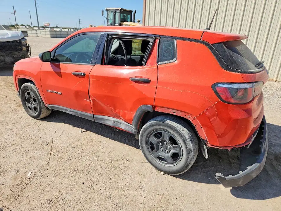 2018 JEEP COMPASS VIN 3C4NJCAB8JT106964 фото 3