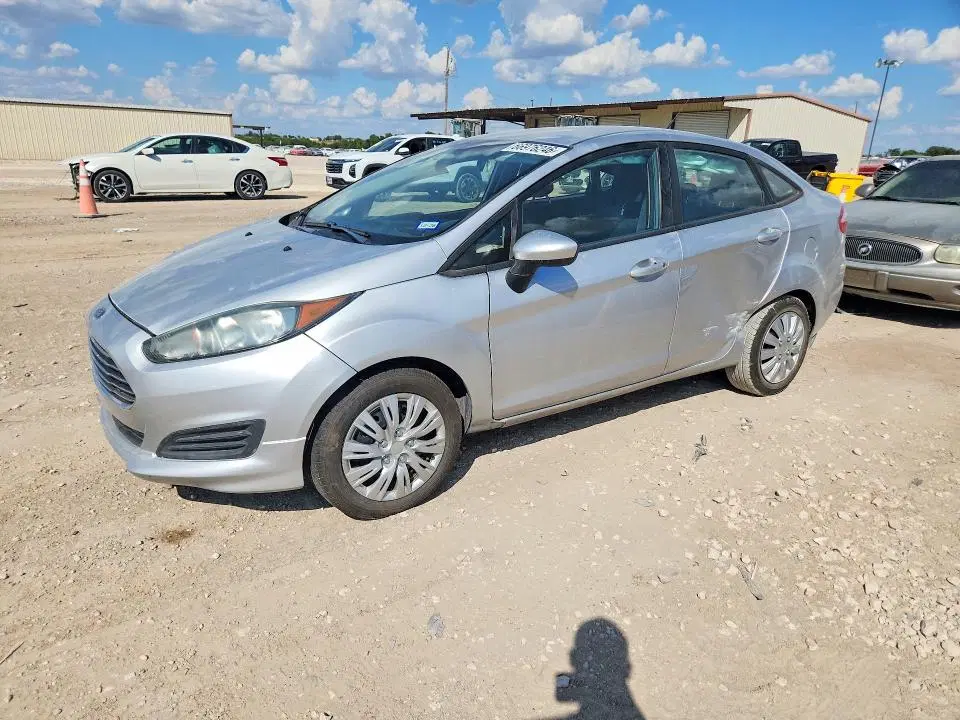 3FADP4AJ7JM139106 — 2018 Ford Fiesta, SIDE, фото до ремонта