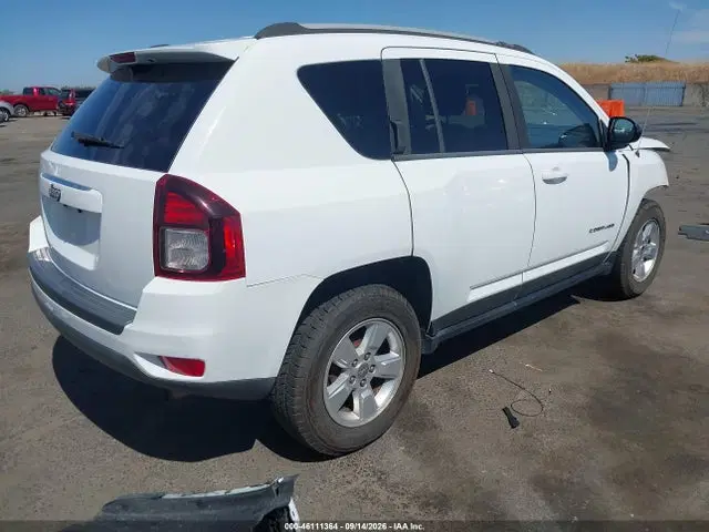 2015 Jeep Compass Sport VIN 1C4NJCBAXFD436866 фото 4