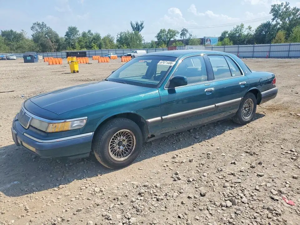 2MELM75W6PX639064 — 1993 Mercury Grand Marquis, естественный износ, фото до ремонта