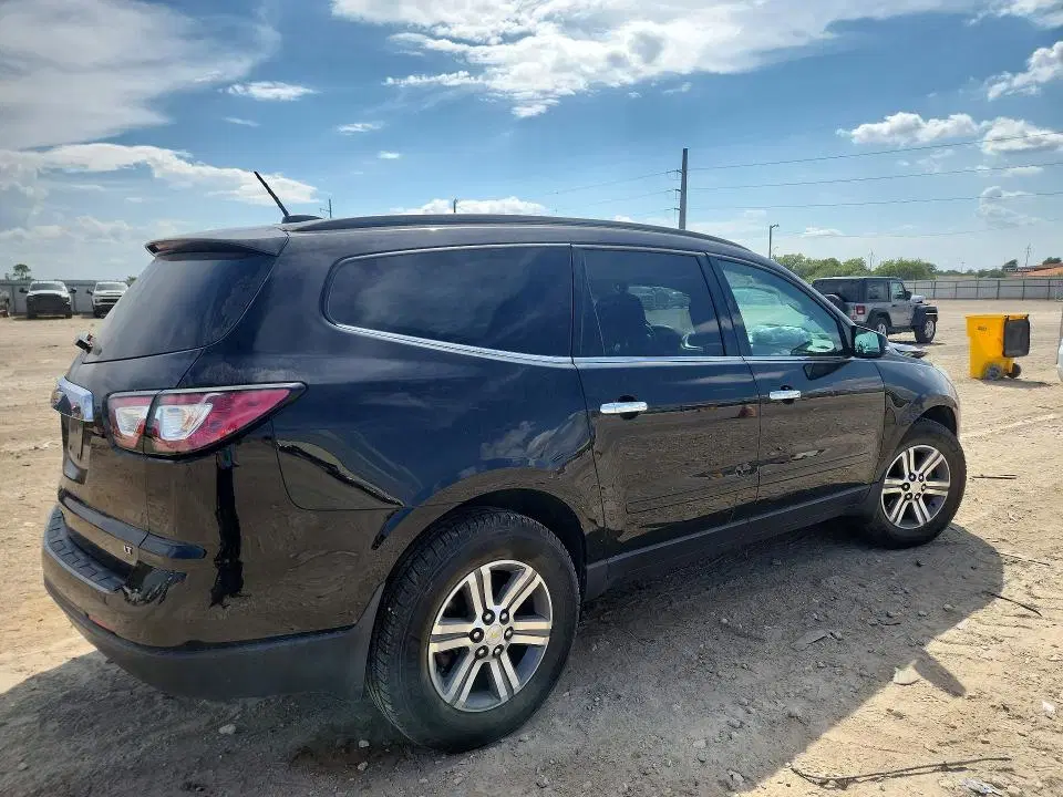 2017 CHEVROLET TRAVERSE VIN 1GNKVHKD7HJ329526 фото 3