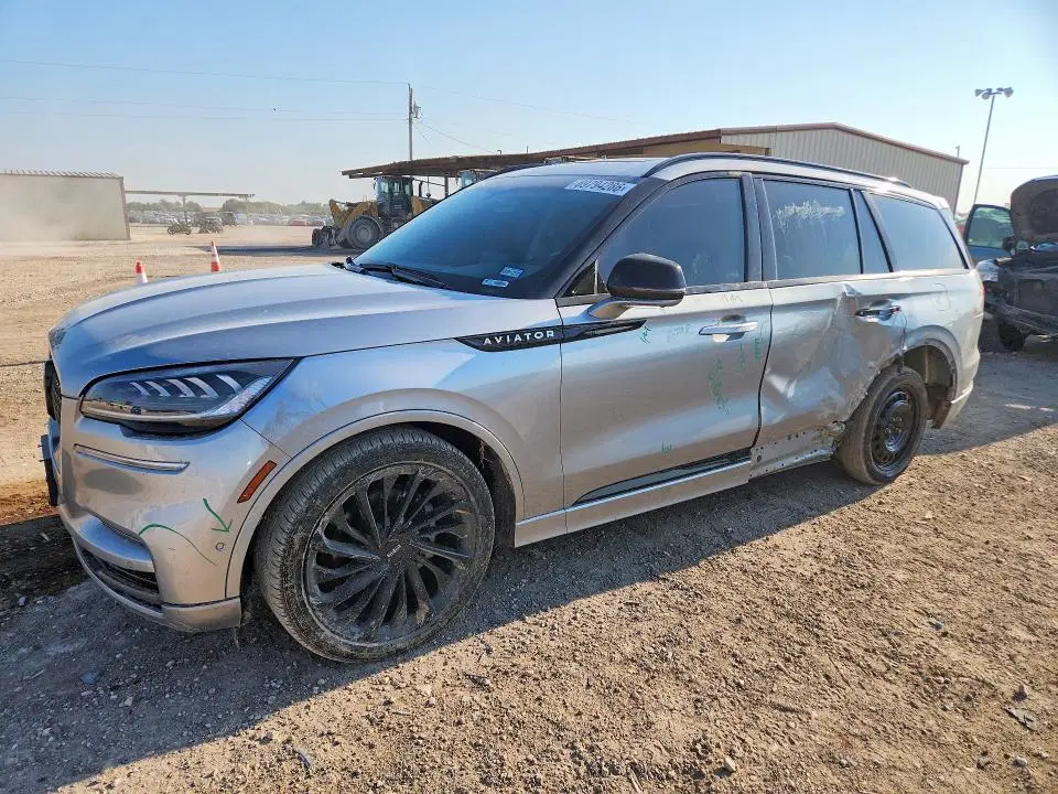 5LM5J7WC7RGL04291 — 2024 Lincoln Aviator, SIDE, фото до ремонта