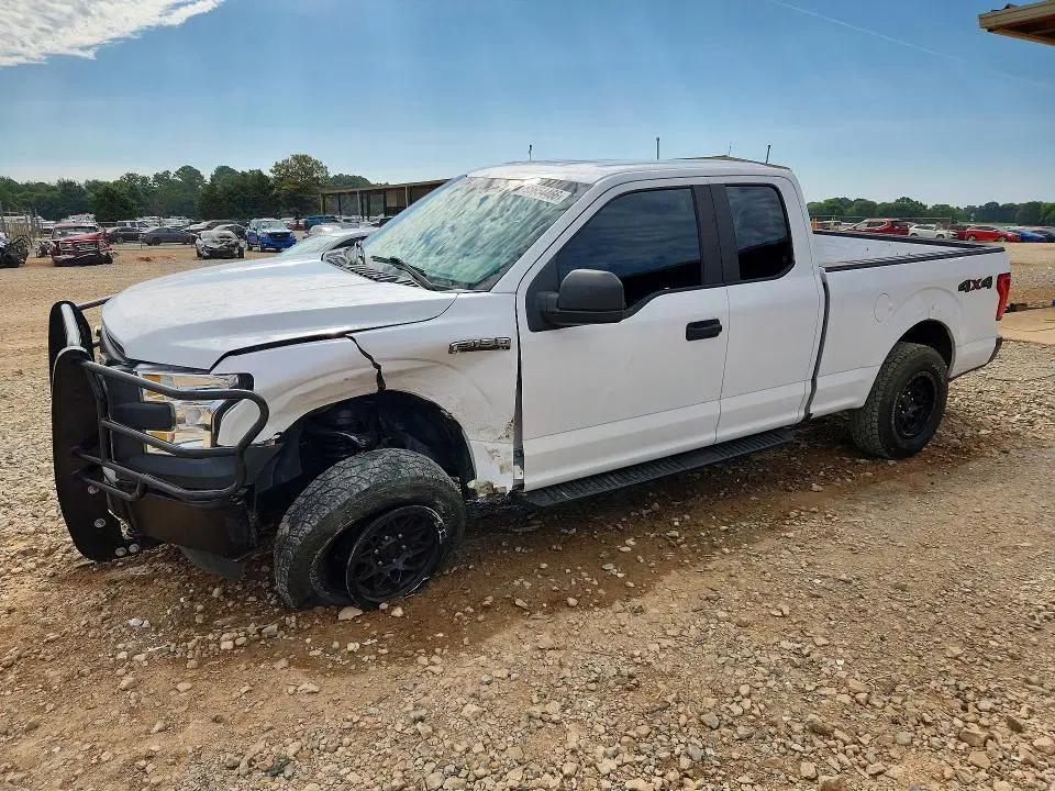 1FTFX1EF6GKD60445 — 2016 Ford F150, Передняя часть (Front End), фото до ремонта