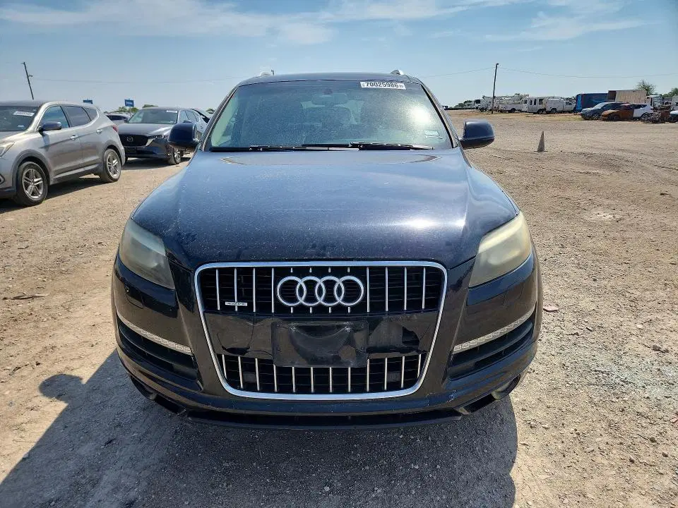 2013 AUDI Q7 VIN WA1VMAFE7DD008818 фото 4