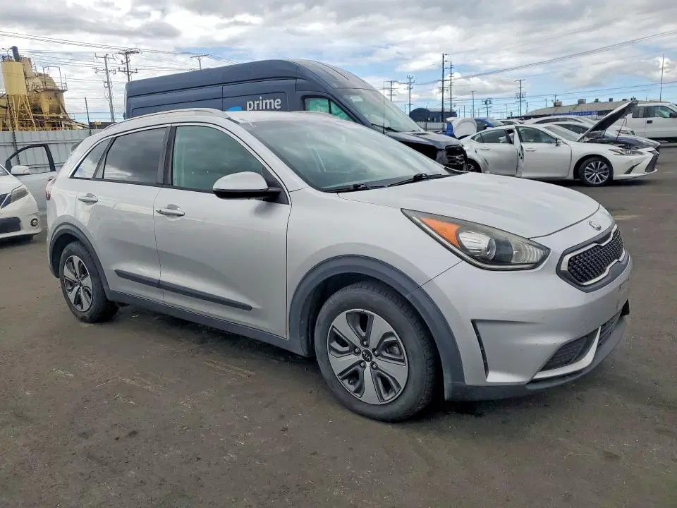 2017 KIA Niro VIN KNDCB3LC0H5044920 фото 4