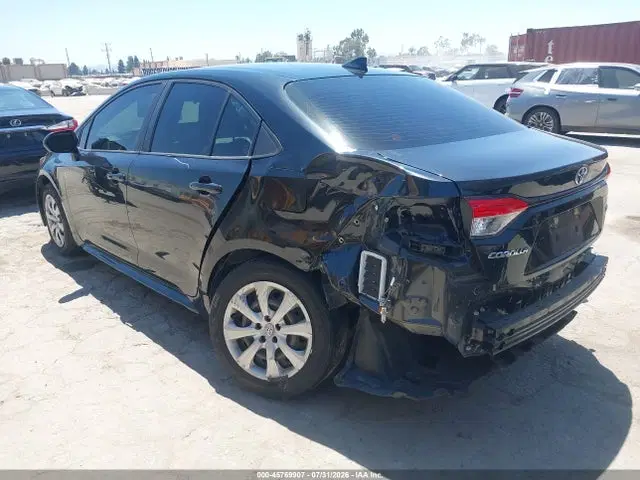2020 Toyota COROLLA LE VIN JTDEPRAE7LJ099558 фото 3