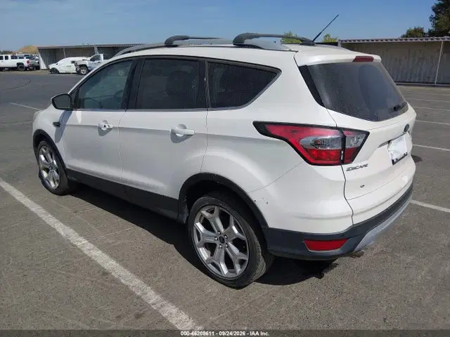 2017 Ford Escape Titanium VIN 1FMCU9JD0HUE32143 фото 3