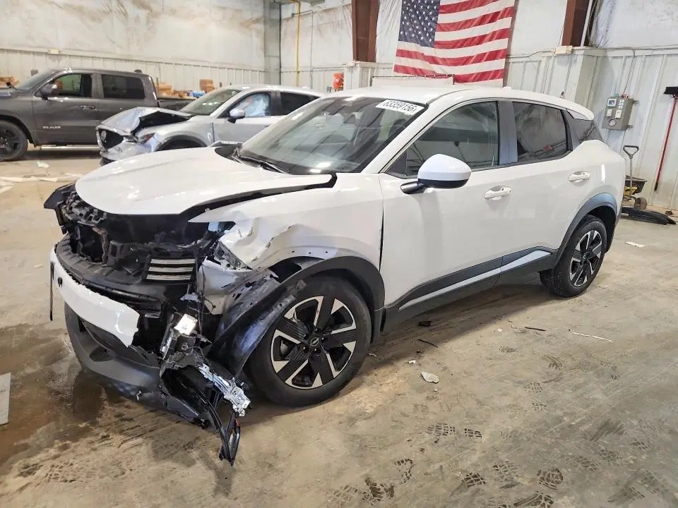 3N8AP6CB7SL354155 — 2025 Nissan Kicks, FRONT END, фото до ремонта