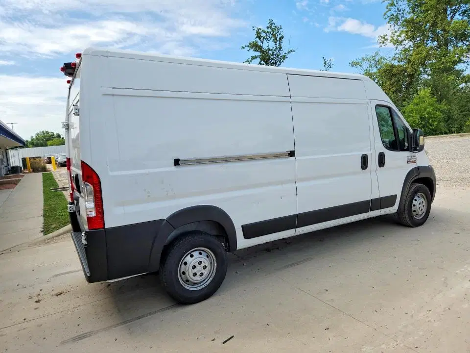 2022 RAM PROMASTER 2500 VIN 3C6LRVDG7NE103204 фото 3