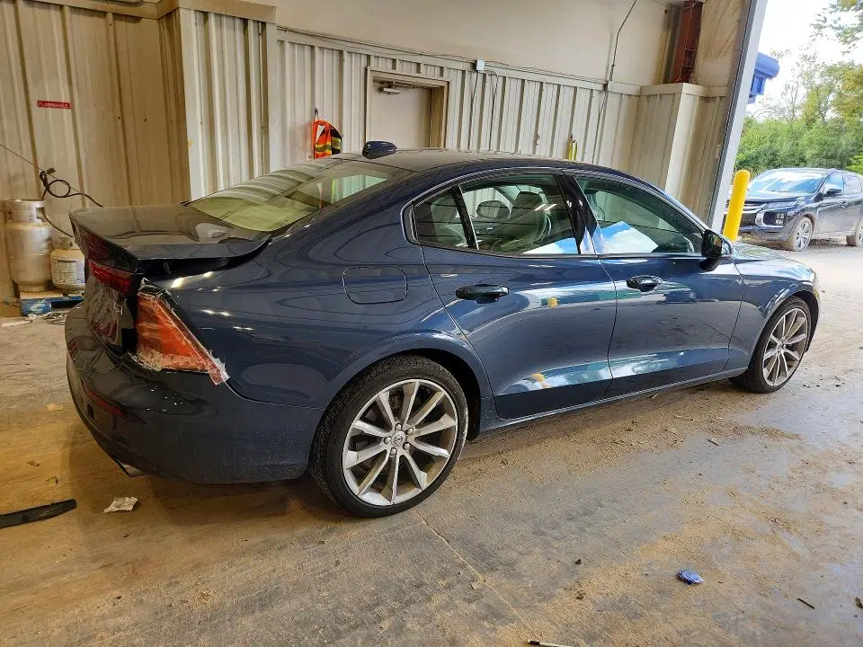 2021 VOLVO S60 VIN 7JRA22TKXMG092689 фото 3