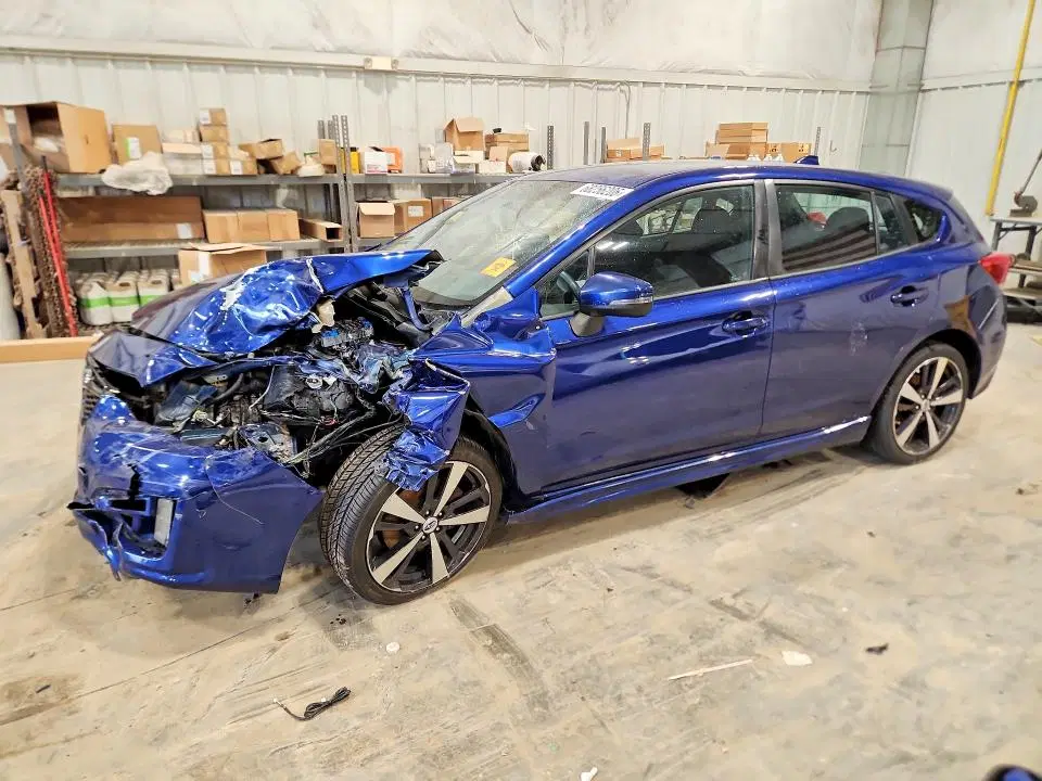 4S3GTAK6XH3728108 — 2017 Subaru Impreza, FRONT END, фото до ремонта
