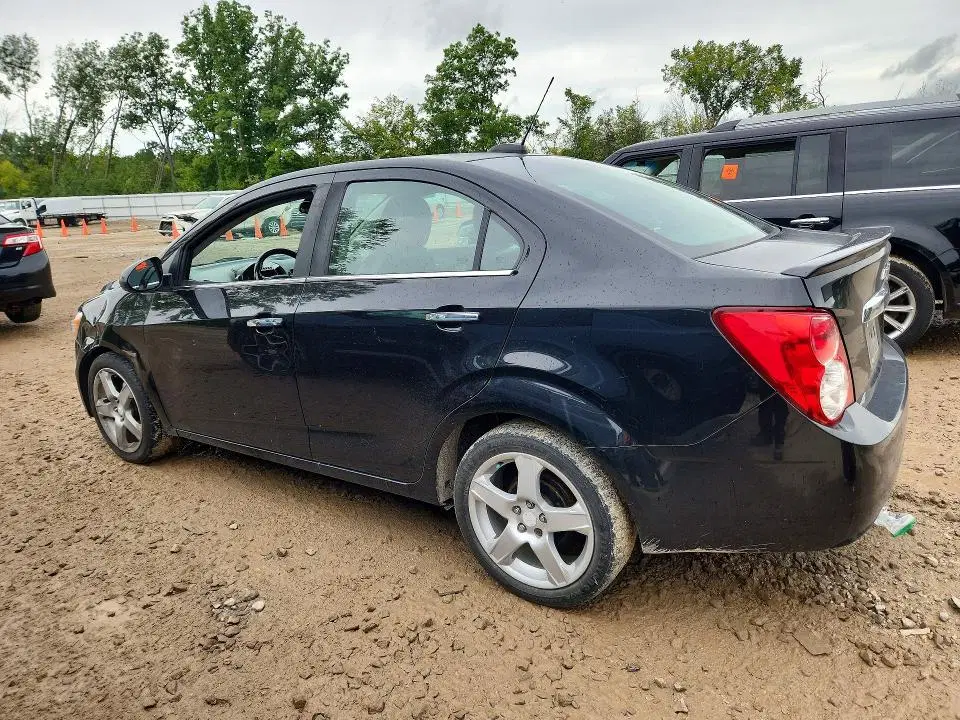 2016 CHEVROLET SONIC VIN 1G1JE5SB6G4159229 фото 2
