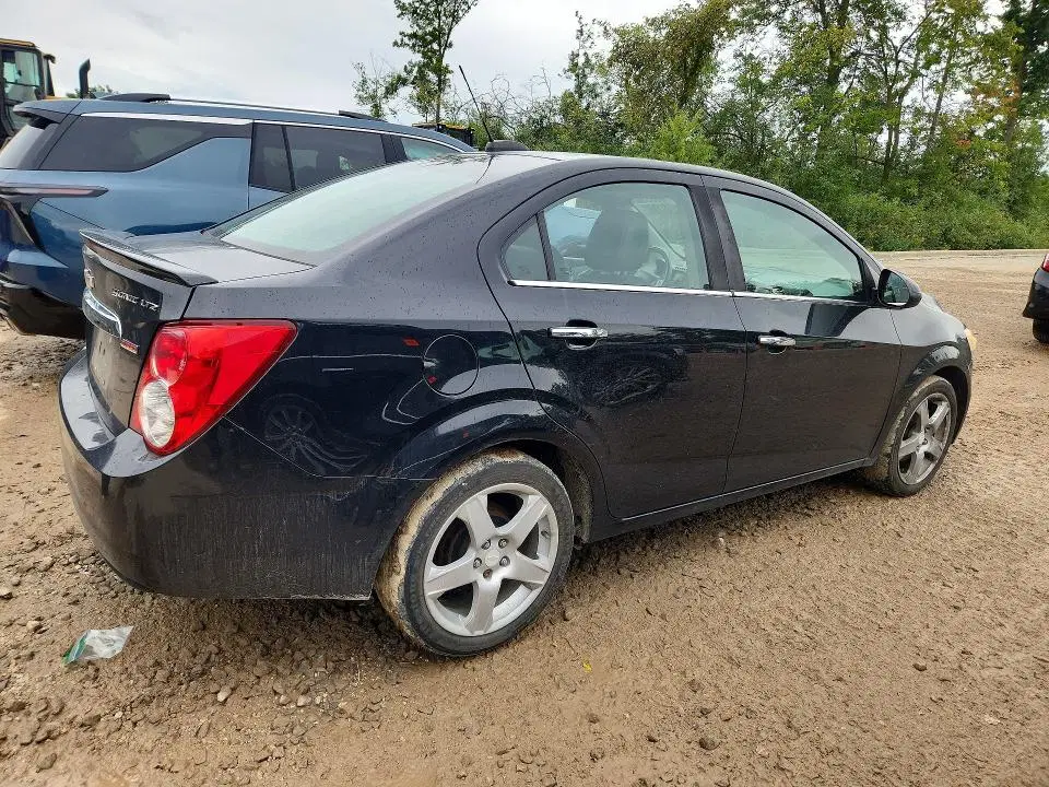 2016 CHEVROLET SONIC VIN 1G1JE5SB6G4159229 фото 3