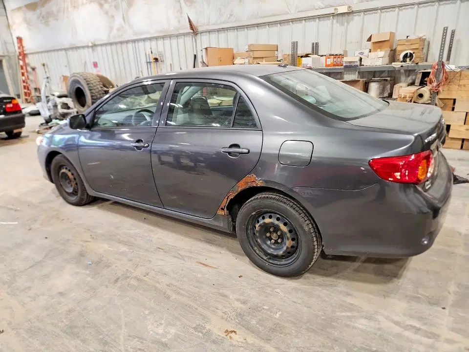 2010 TOYOTA COROLLA VIN 1NXBU4EE1AZ375829 фото 2