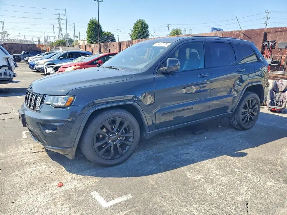 1C4RJEAGXHC888358 — 2017 Jeep Grand Cherokee, Front End, фото до ремонта