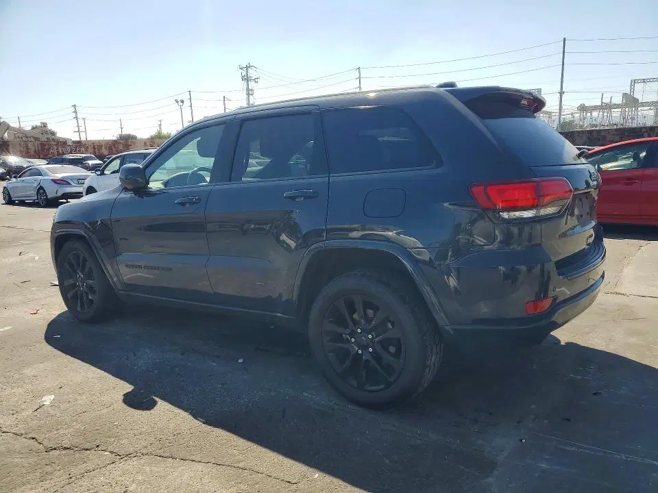 2017 Jeep Grand Cherokee VIN 1C4RJEAGXHC888358 фото 2