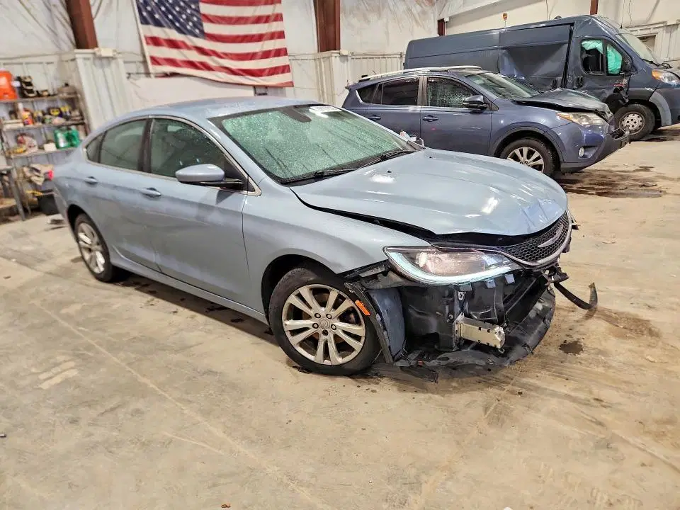 2015 CHRYSLER 200 VIN 1C3CCCAB2FN680943 фото 4
