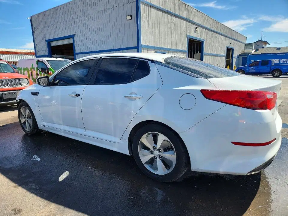 2015 KIA Optima VIN 5XXGM4A75FG420219 фото 2