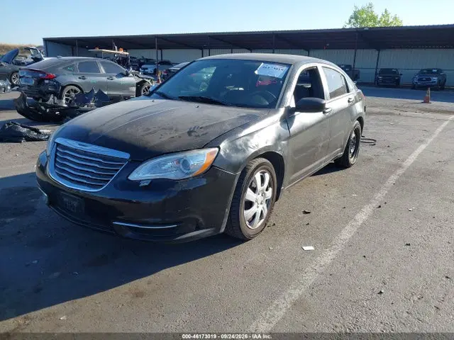 2014 Chrysler 200 LX VIN 1C3CCBAB8EN168306 фото 2
