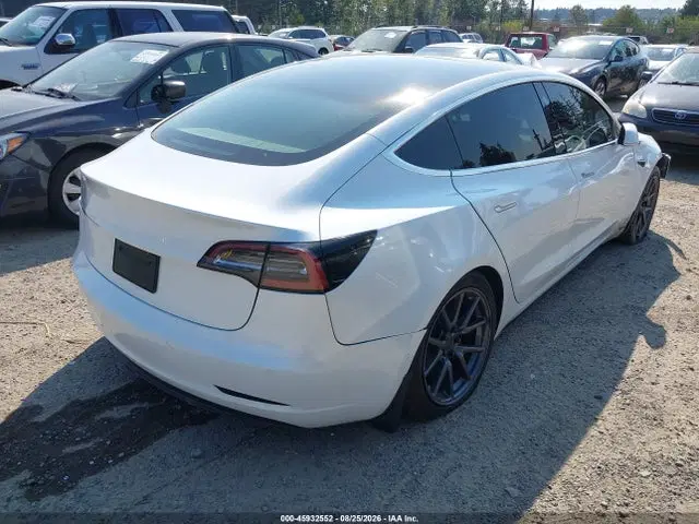 2019 Tesla Model 3 Long Range/performance VIN 5YJ3E1EB2KF211588 фото 4