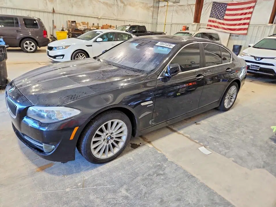 WBAFU7C5XBC777640 — 2011 BMW 535, MECHANICAL, фото до ремонта