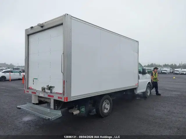2025 Chevrolet EXPRESS G3500 VIN 1HA0GSF7XSN014534 фото 4