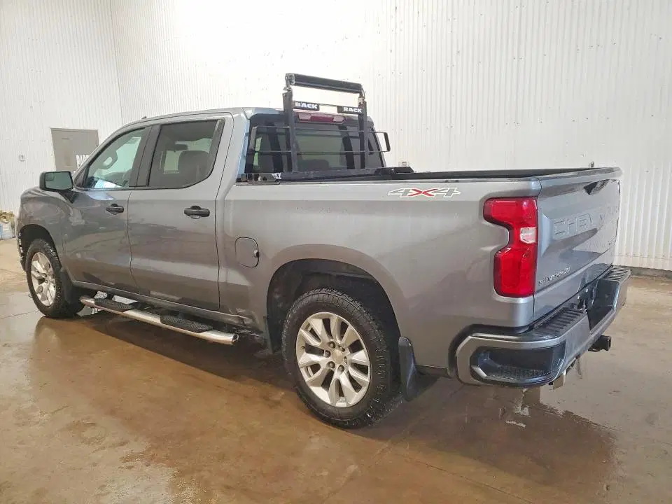 2021 CHEVROLET SILVERADO VIN 1GCUYBEF8MZ245424 фото 2