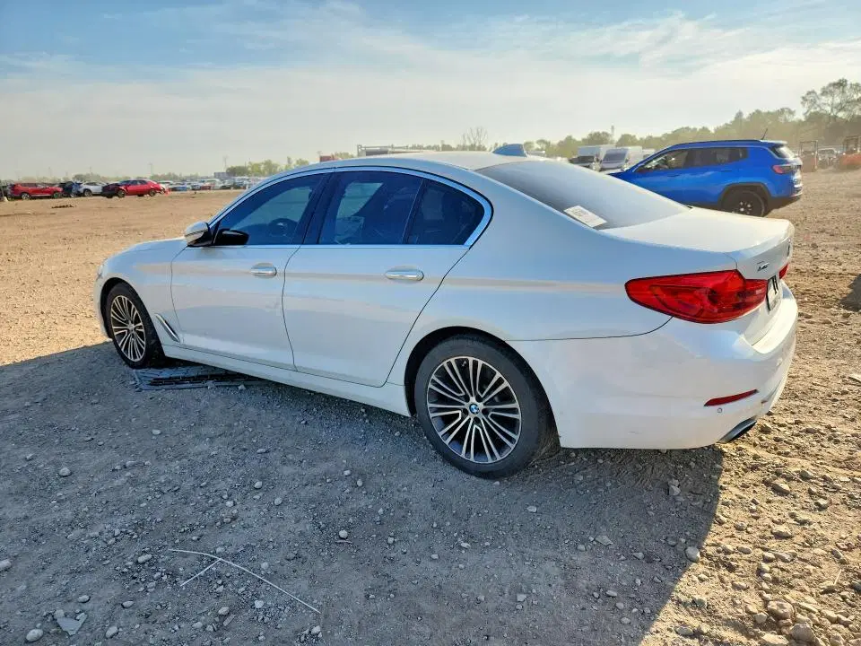 2018 BMW 540 VIN WBAJE7C5XJWD53253 фото 2