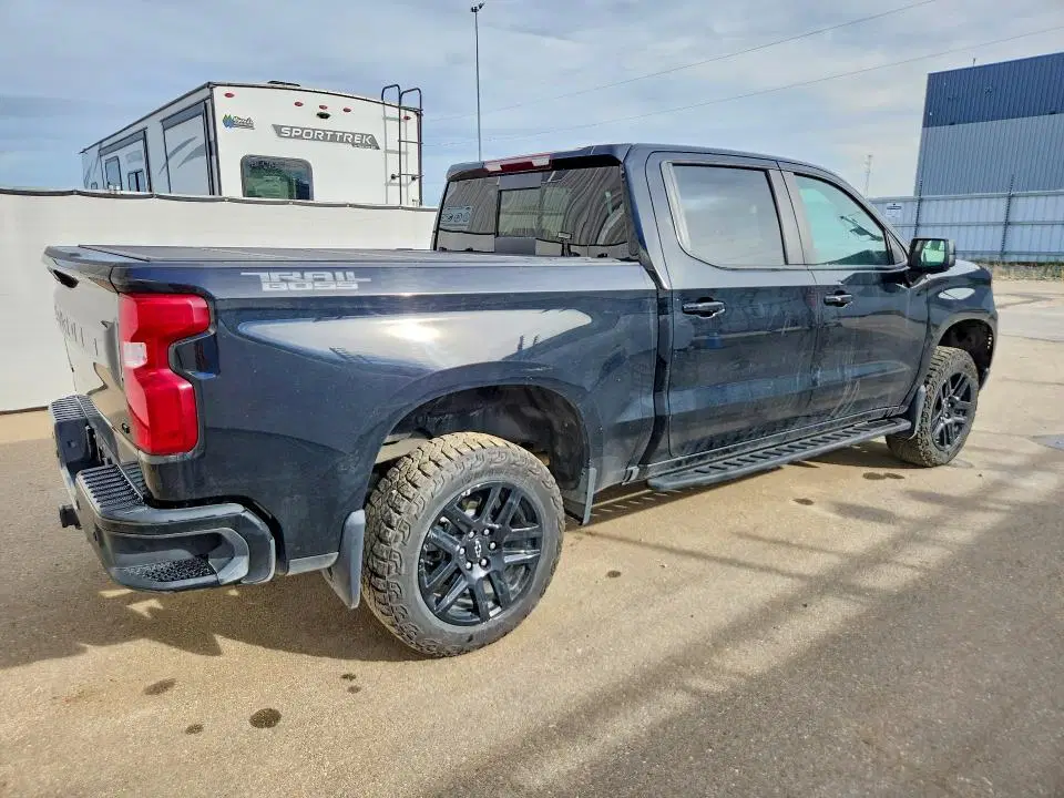 2024 CHEVROLET SILVERADO VIN 3GCUDFEL7RG409102 фото 3