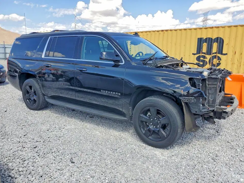 2018 Chevrolet Subrban VIN 1GNSKHKCXJR105982 фото 4