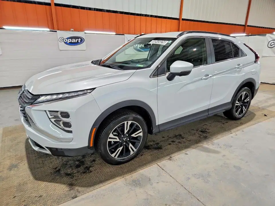 JA4ATVAA3RZ631540 — 2024 Mitsubishi Eclipse Cross, HAIL, фото до ремонта