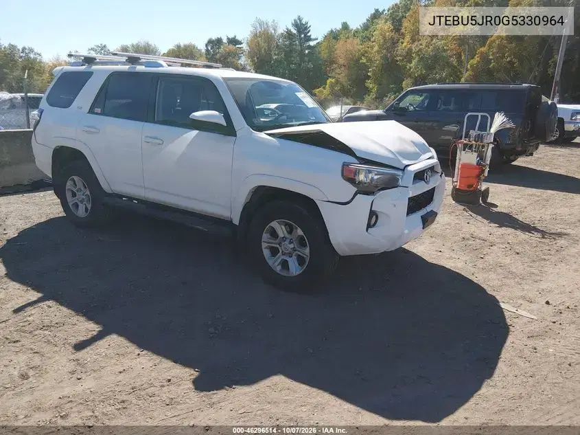 JTEBU5JR0G5330964 — 2016 Toyota 4RUNNER, передняя часть, фото до ремонта