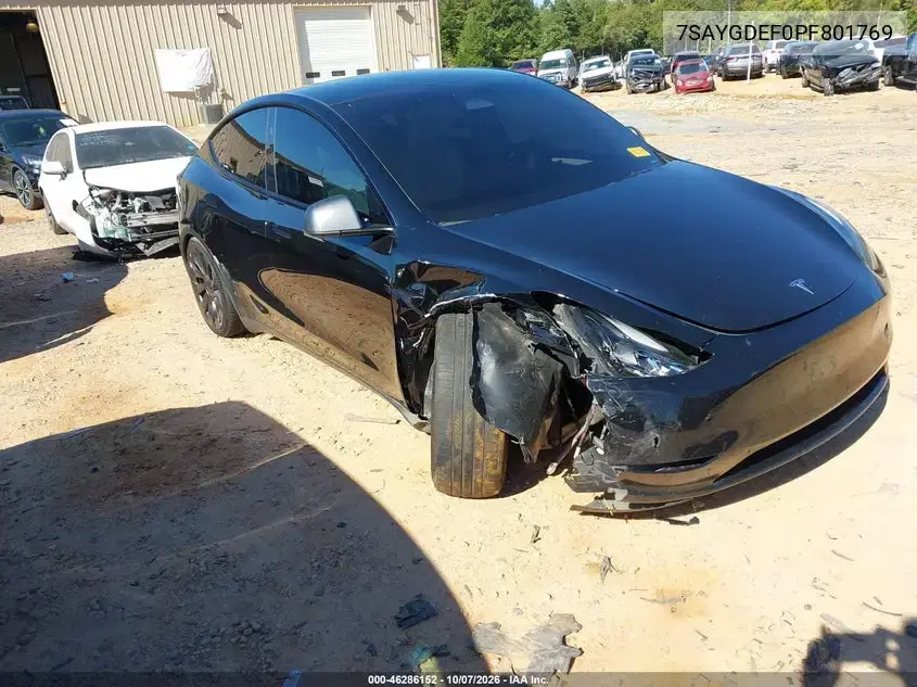 7SAYGDEF0PF801769 — 2023 Tesla Model Y, Спереди справа, фото до ремонта