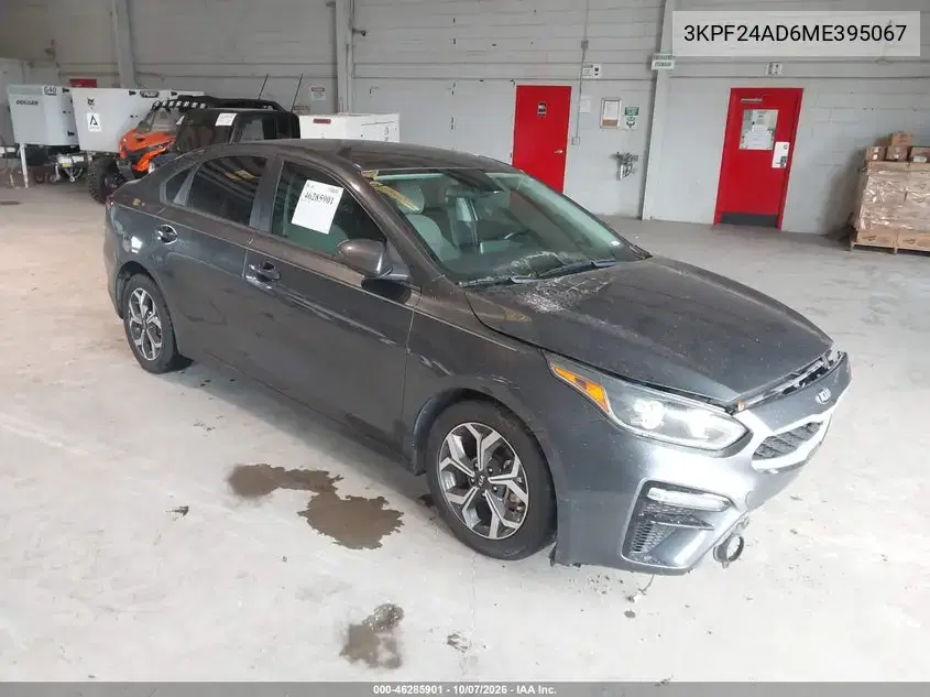 3KPF24AD6ME395067 — 2021 Kia Forte, передняя часть, фото до ремонта