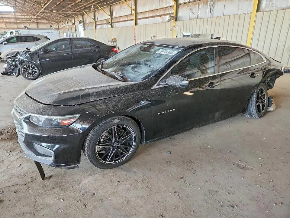 1G1ZD5ST0JF263130 — 2018 Chevrolet Malibu, Rear End, фото до ремонта