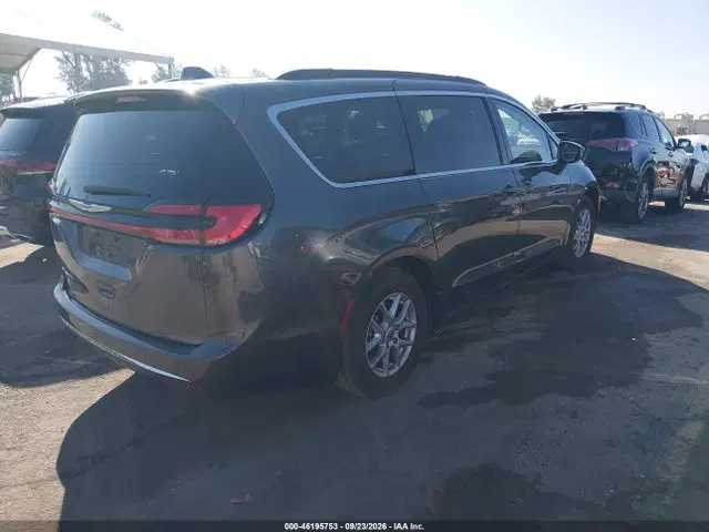 2022 Chrysler Pacifica Touring L VIN 2C4RC1BGXNR181586 фото 4