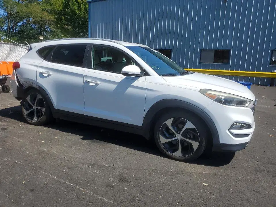 2016 Hyundai Tucson VIN KM8J33A20GU162643 фото 4