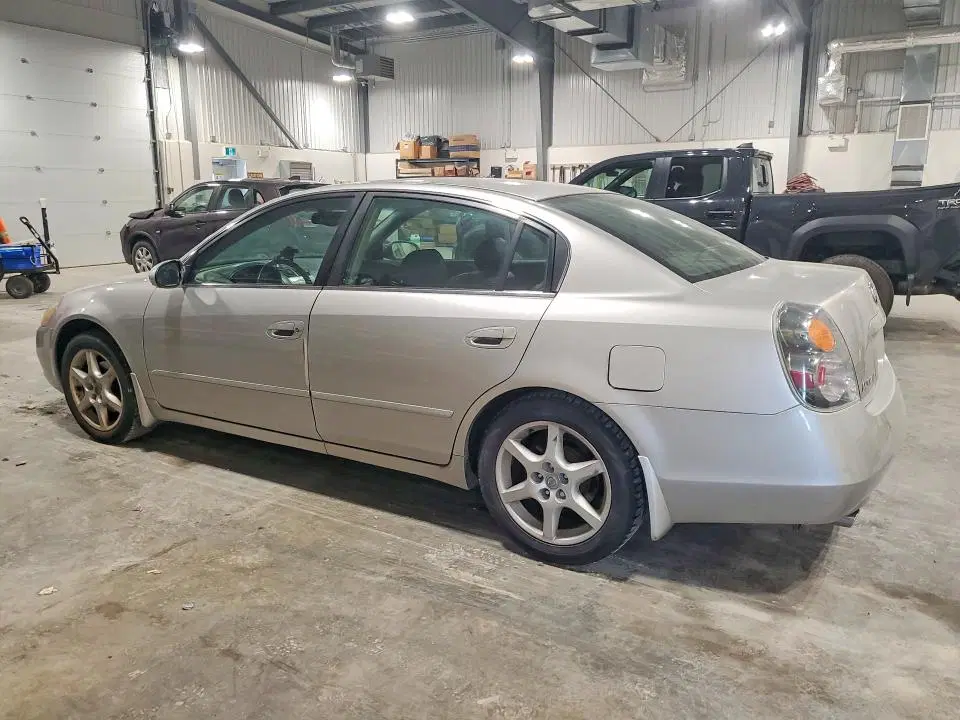 2002 NISSAN ALTIMA VIN 1N4BL11E62C274472 фото 2